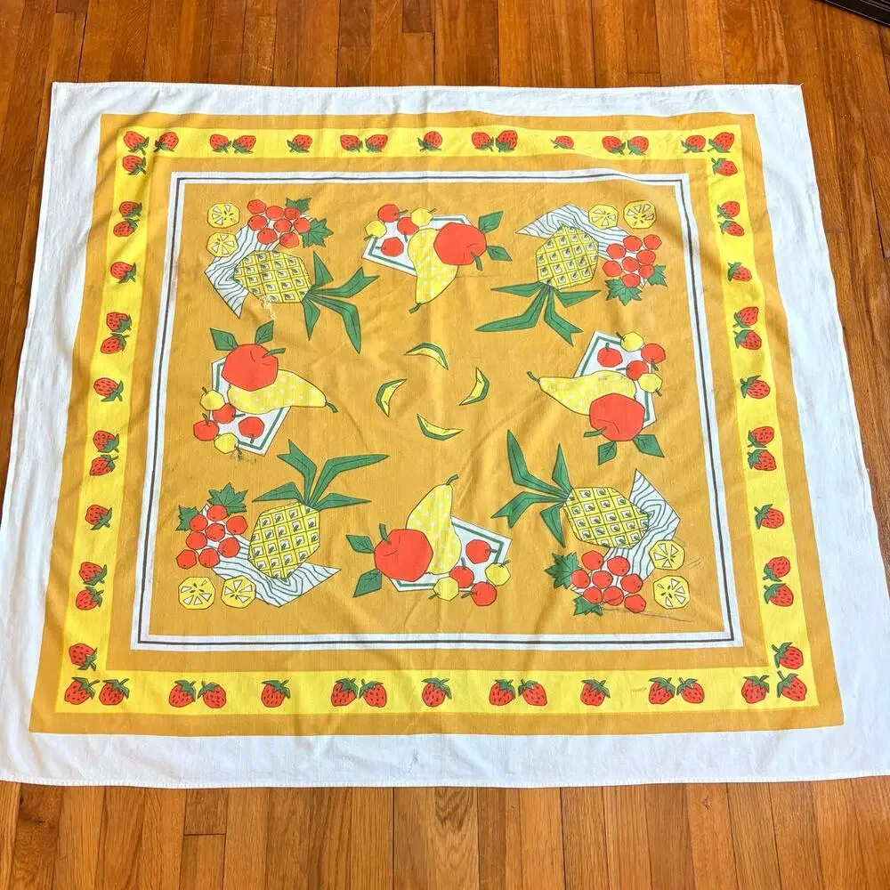 Vintage Cotton Fruit Tablecloth 46